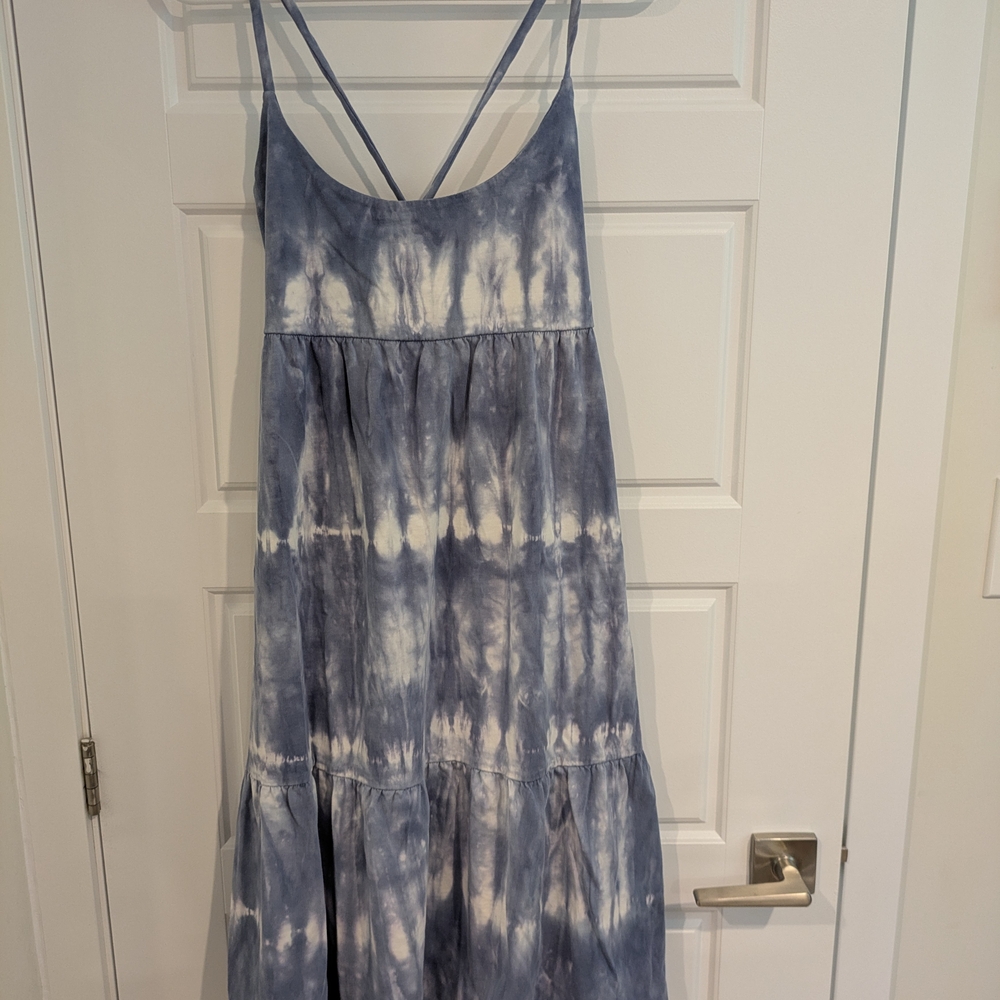 GAP Cloudy Blue Tie-Dye Top